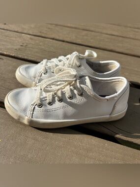 Keds Kids Kickstart Leather Lace Up Sneakers | Size 11.5